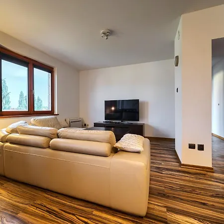 Partynice State Two-level Apartamento